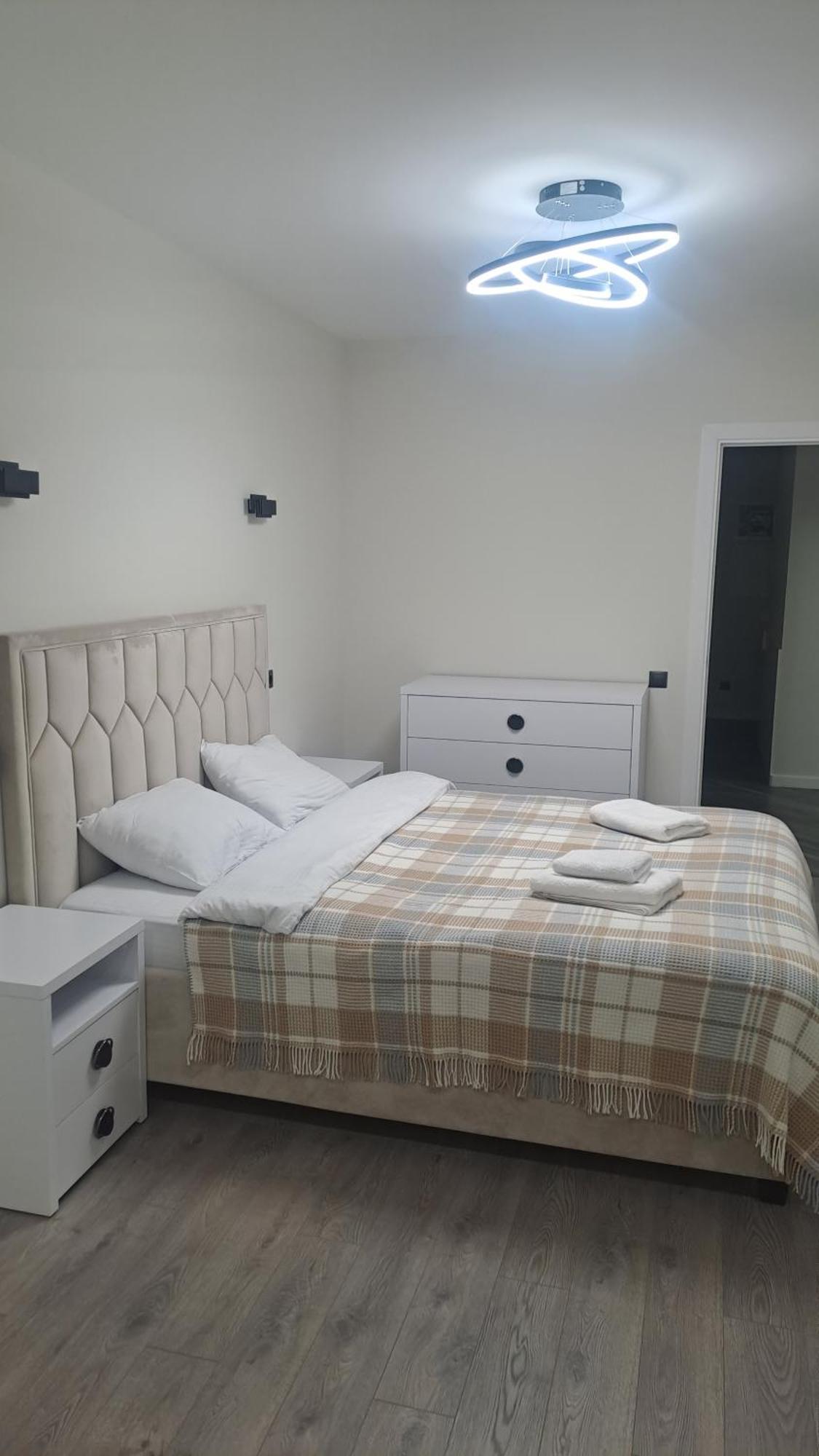 Аэропорт-Номера 24/24 . Apartment Chisinau Exterior foto