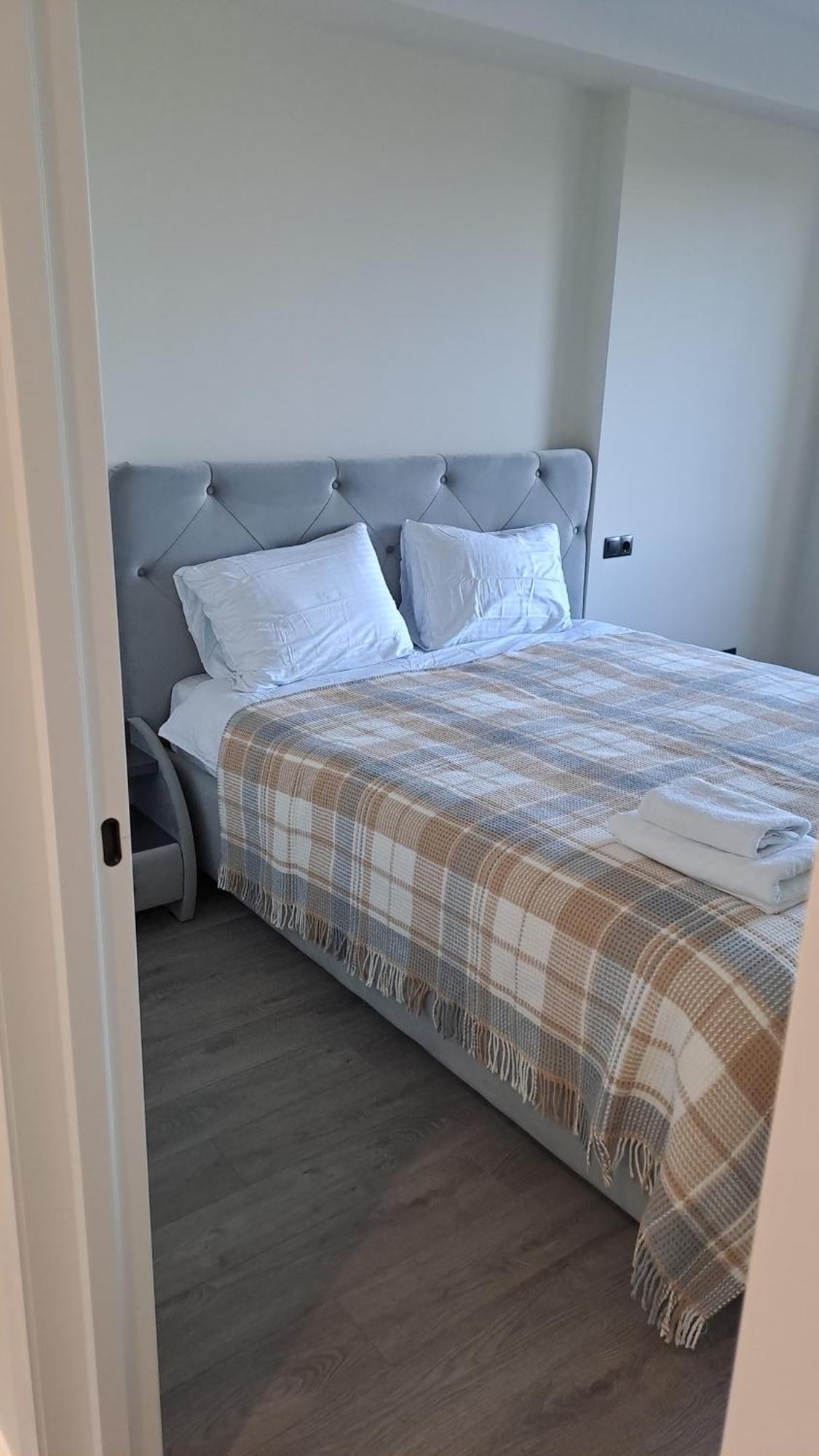 Аэропорт-Номера 24/24 . Apartment Chisinau Exterior foto