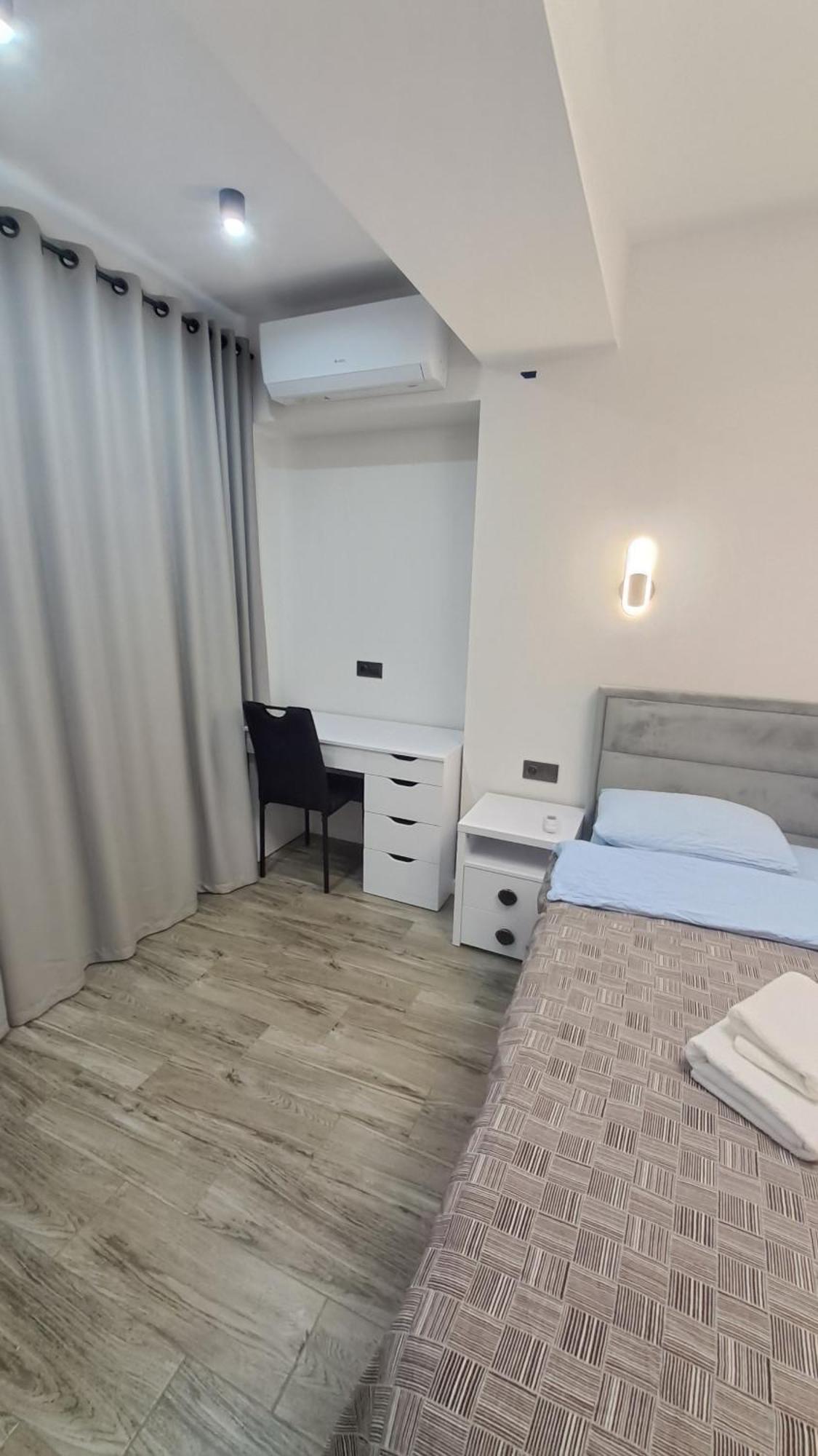 Аэропорт-Номера 24/24 . Apartment Chisinau Exterior foto