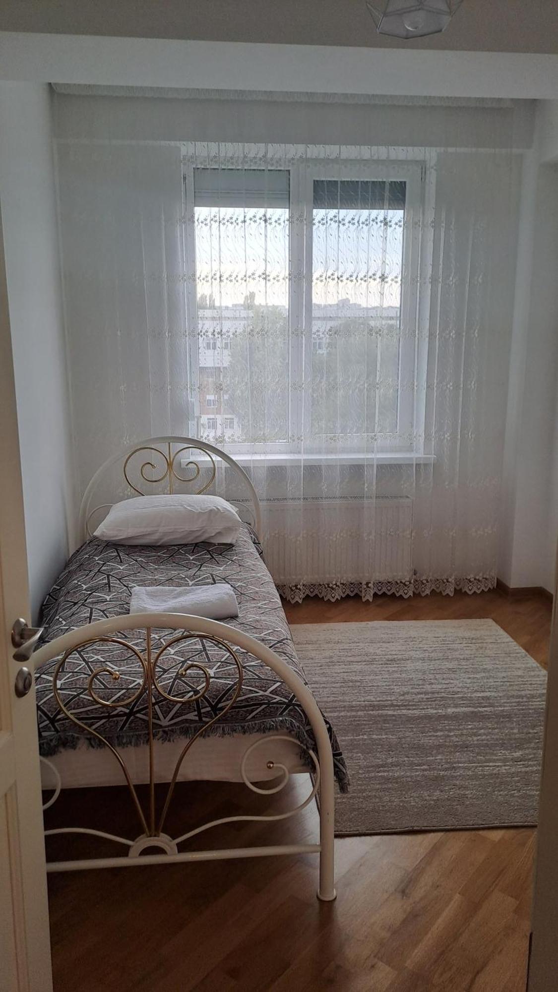 Аэропорт-Номера 24/24 . Apartment Chisinau Cameră foto